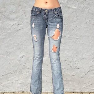 Distressed y2k low rise Women's Jeans